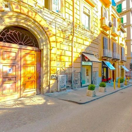 شقة Domus Annabella نابولي المظهر الخارجي الصورة